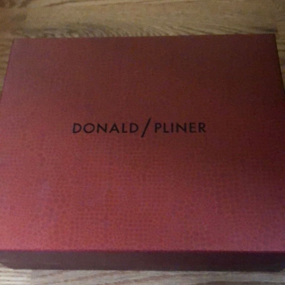 Donald / Pliner wedge sandals